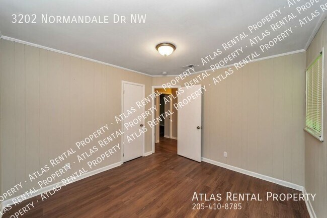 Building Photo - 3202 Normandale Dr NW
