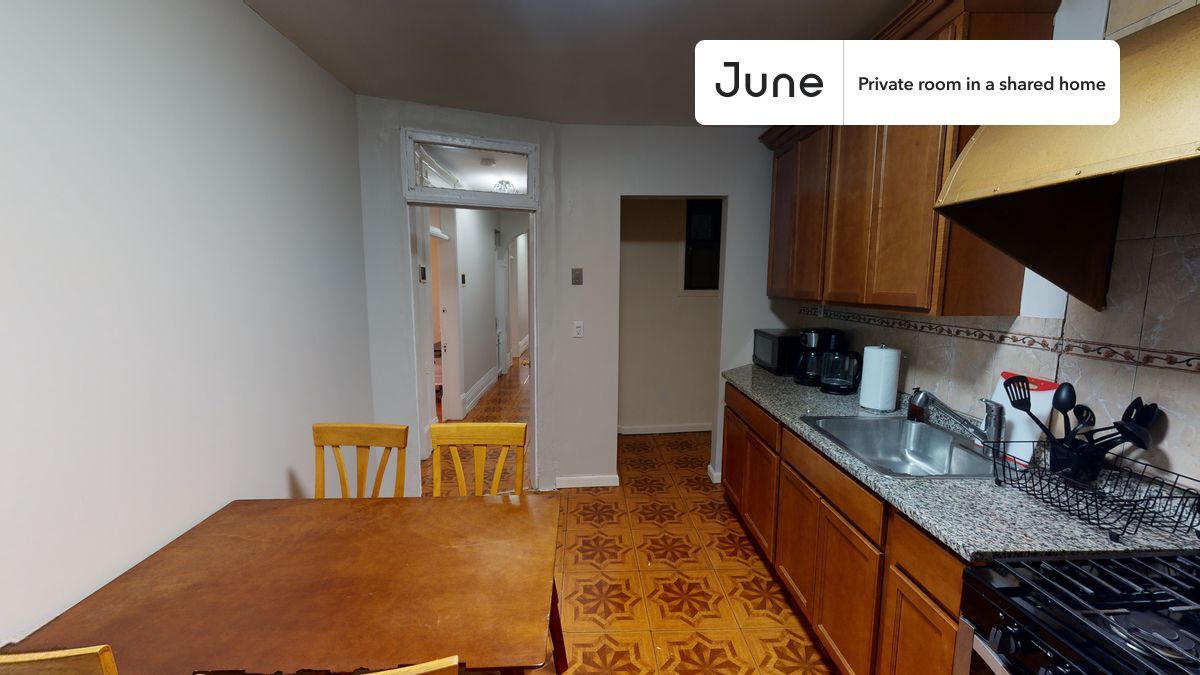 Building Photo - Room in Shared 4 bed/1 bath home in Central Harlem