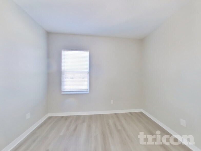 Building Photo - 33164 Whisper Pointe Dr