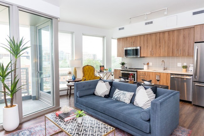 Building Photo - The Banks