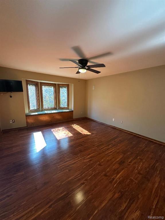 Building Photo - 42071 Hunters Rdg