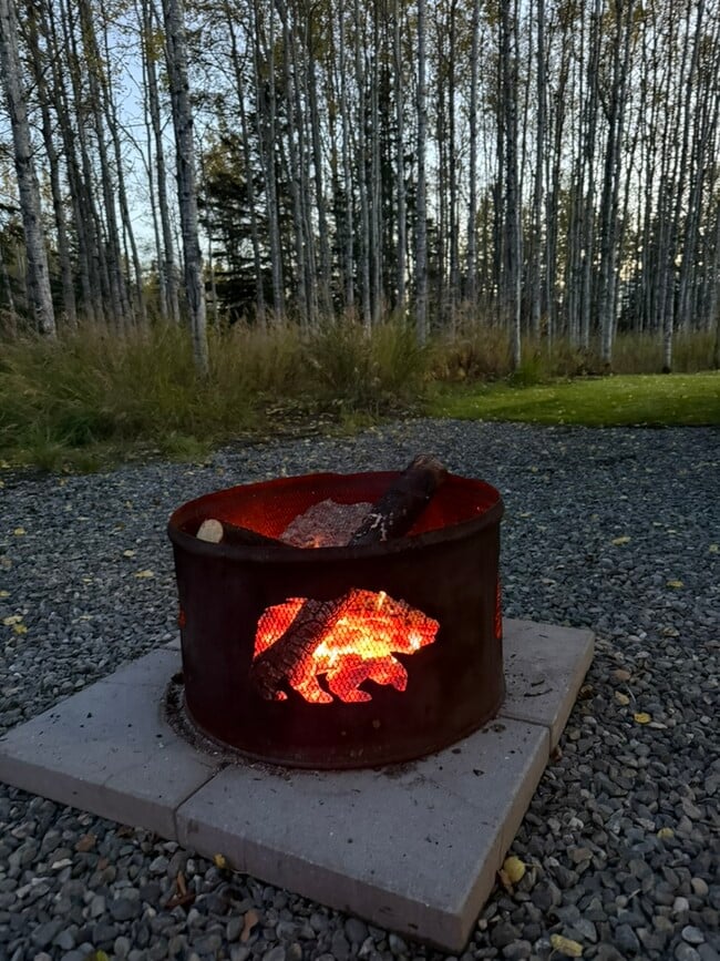 Building Photo - 48561 Rustic Ave