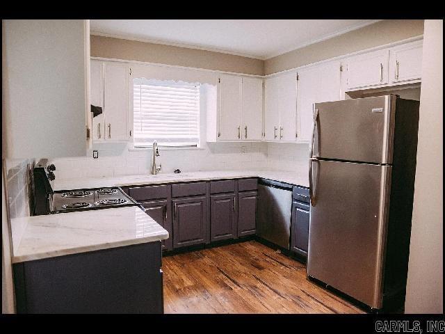 Building Photo - 408 W 4th St