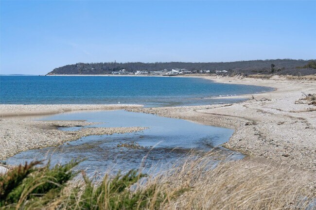 Building Photo - 1100 Huntington Blvd