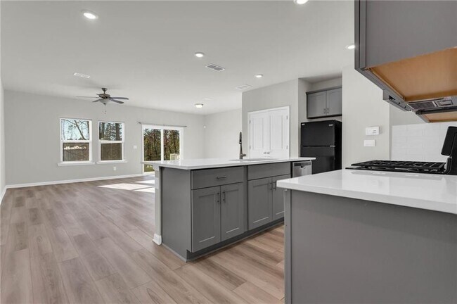 Building Photo - 1645 Villageside Ct