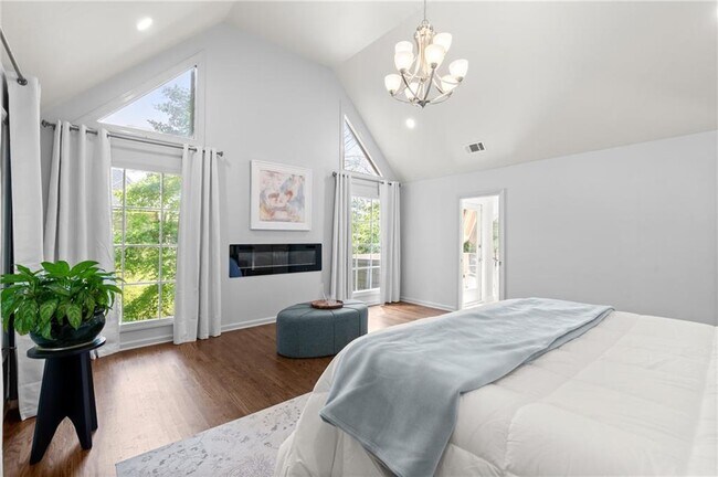 Building Photo - 459 Atlanta Country Club Dr