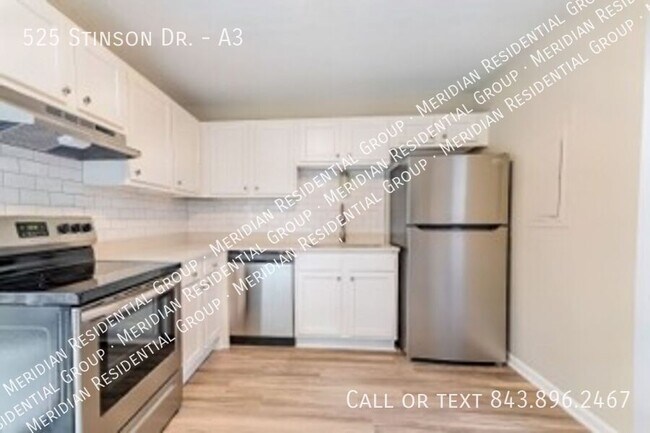 Building Photo - 525 Stinson Dr