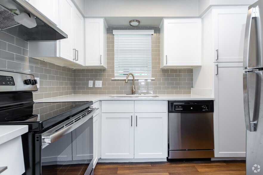 2BR,1BA-931SF - THE DODSON