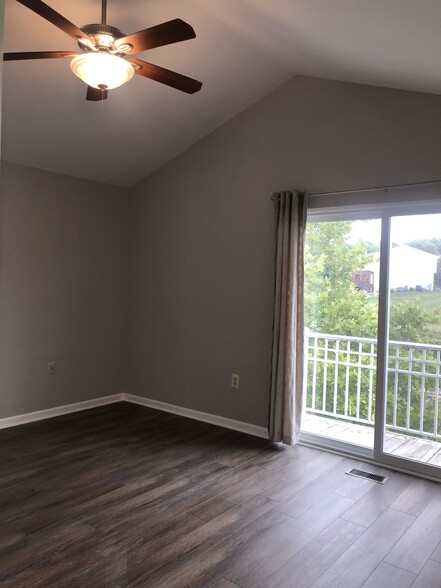 Building Photo - 6303 Sandpiper Ct