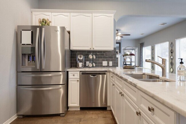 Building Photo - 14403 Olive Hill Dr