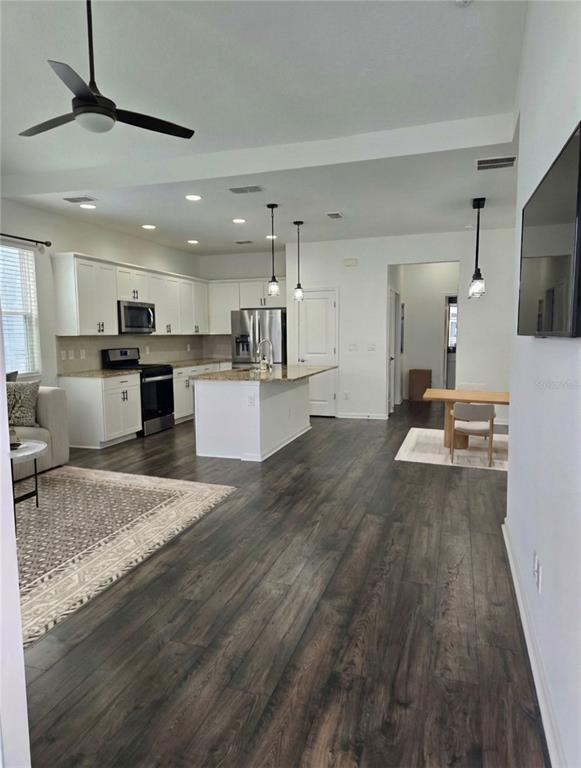 Building Photo - 562 Landshark Blvd