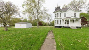 Primary Photo - 23138 N Main St