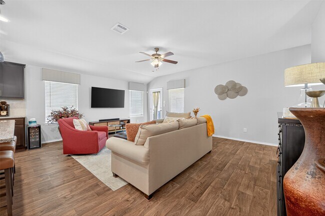 Building Photo - 15202 Davan Springs Dr