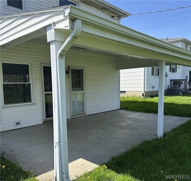 Building Photo - 221 Marrano Dr
