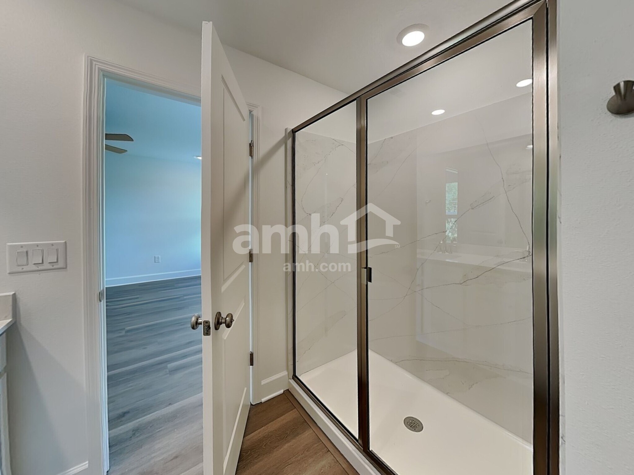 Building Photo - 16632 Cheyanne Ct