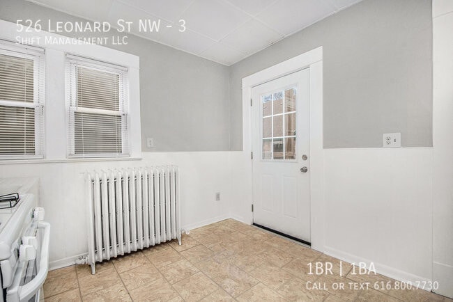 Building Photo - 526 Leonard St NW