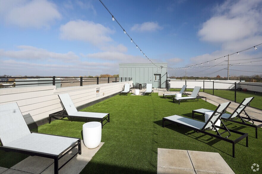 Roof Top Terrace - Ralston Apartments