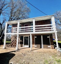 Building Photo - 2 Bedroom In Perry!