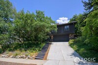 Building Photo - Beautiful Home in Prime Location!
