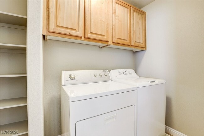 Building Photo - 1172 Drowsy Water Ct
