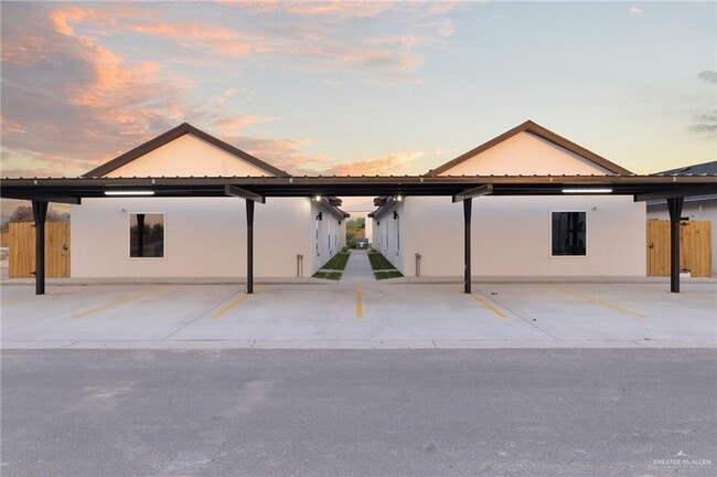 Building Photo - 19 N 24th St