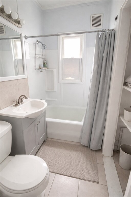 Building Photo - 7 Judson St