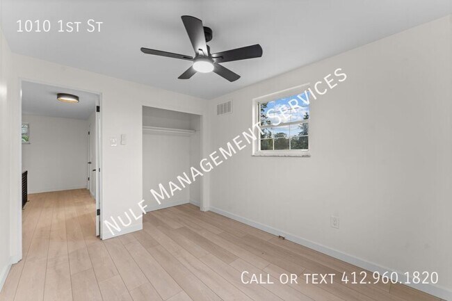 Building Photo - 1010 1st St