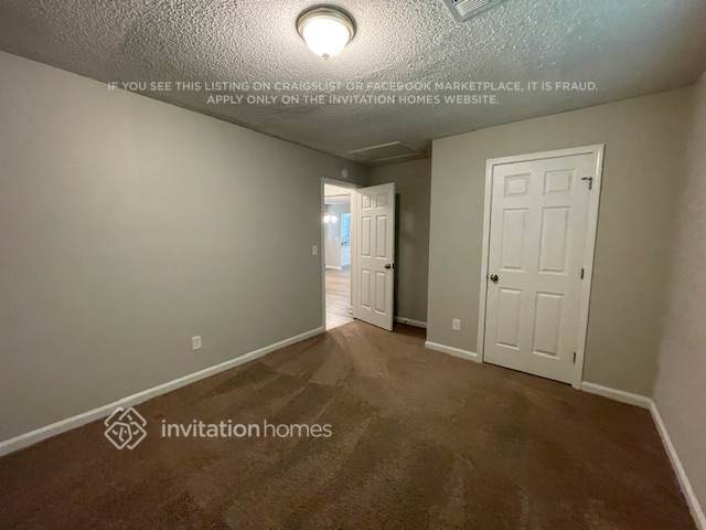 Building Photo - 8129 Lakeview Pkwy
