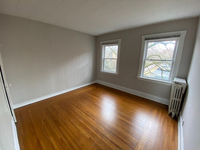 Building Photo - 2365/2377 Ravine St.