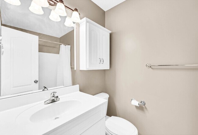 Building Photo - 3 Bedroom Pet Friendly Home For Rent With ...