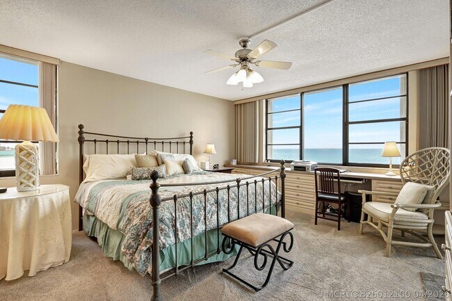 Building Photo - 840 Ocean Dr