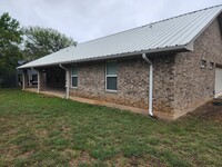 Building Photo - 152 Lane Loop