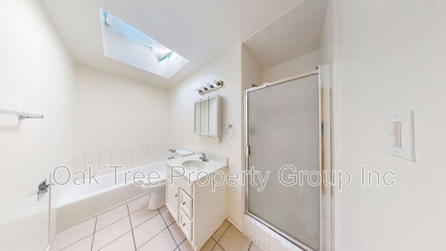 Building Photo - 2858–2860 Brookdale Ave