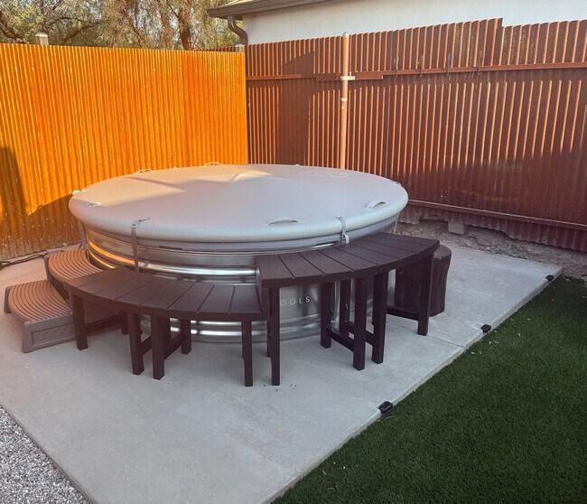 Building Photo - 1314 S 8th Ave