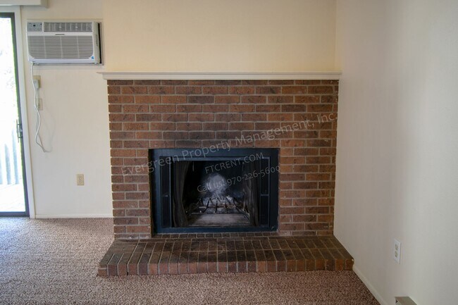 Building Photo - 3950 Manhattan Ave