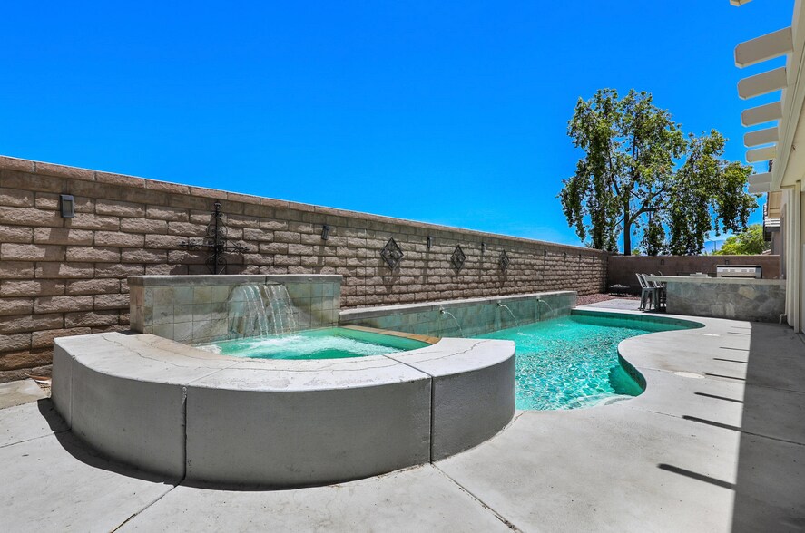 Building Photo - 47432 Harbour Lights Ln