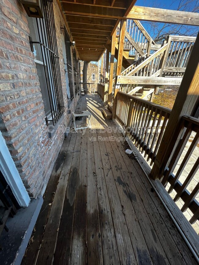 Building Photo - 6031 S Eberhart Ave