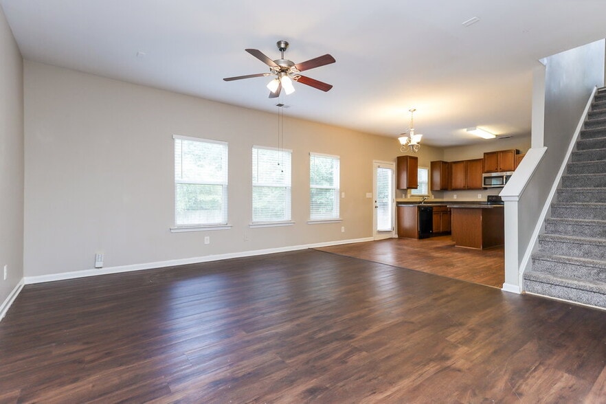 Building Photo - 137 Centerra Springs Dr