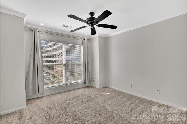 Building Photo - 505 N Graham St