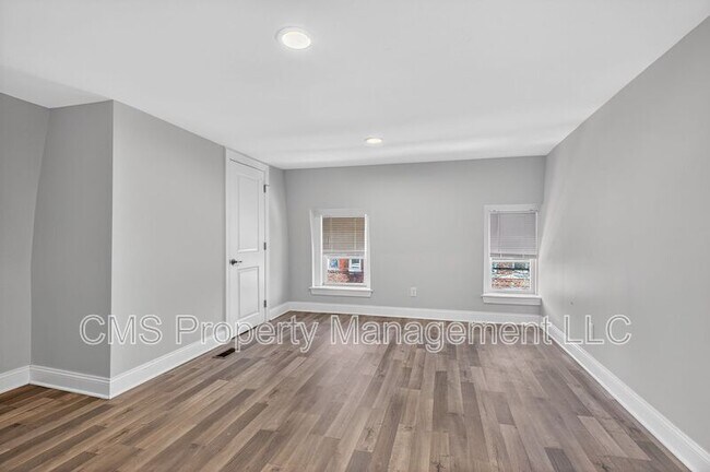 Building Photo - 39 Carroll St