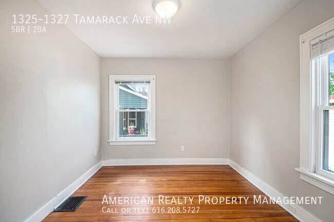 Building Photo - 1325-1327 Tamarack Ave NW-