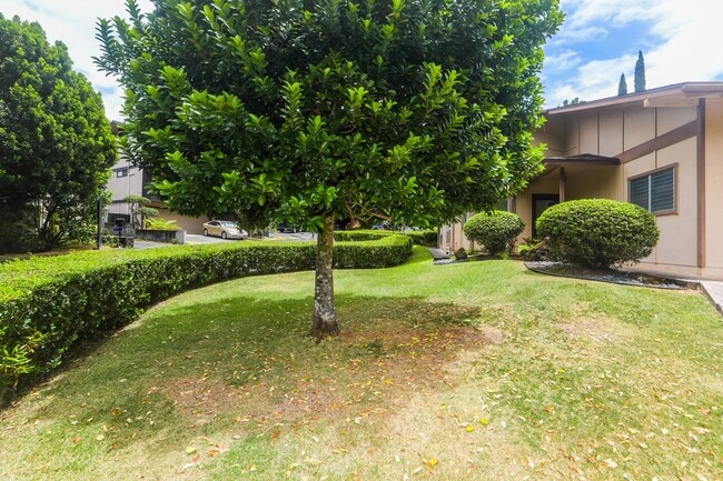 Building Photo - Kaneohe Woods – 3BR/2.5BA home with Mounta...