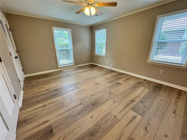 Building Photo - 2914 Sumter Ave