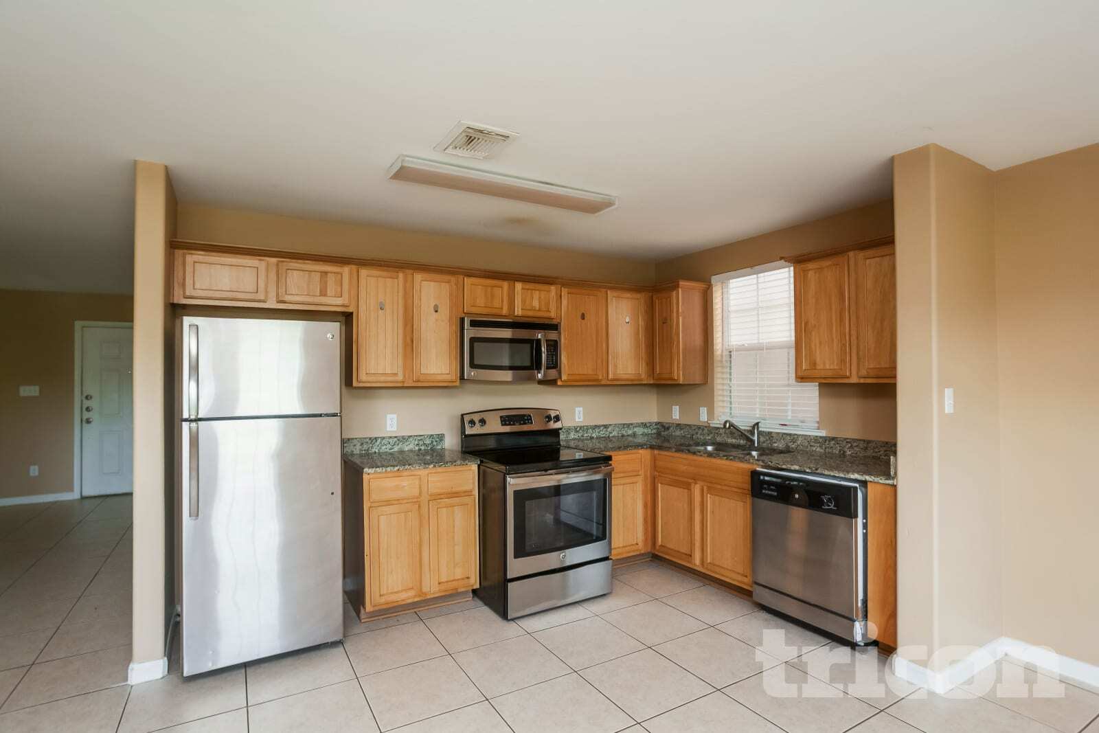 Building Photo - 6128 Silver Leaf Dr