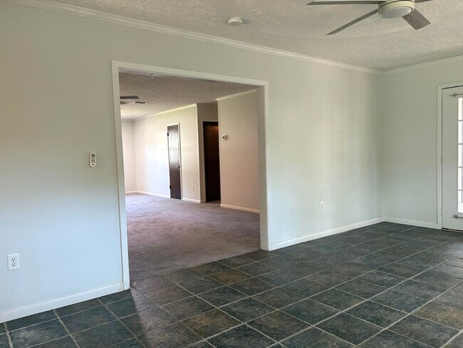 Building Photo - 125 Patti Cove