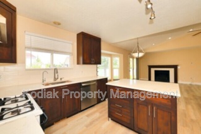 Building Photo - 3138 Aubrey Dee Cir
