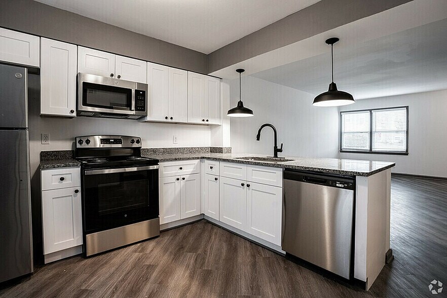 Building Photo - Rippling Stream Townhomes