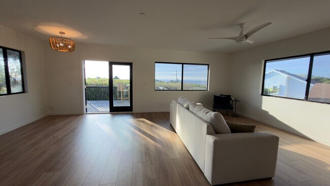 Building Photo - 1689 Burgundy Rd