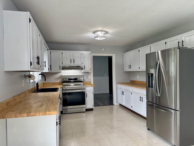 Building Photo - 928 Boyce St
