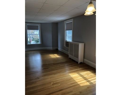 Building Photo - 452 Highland Ave